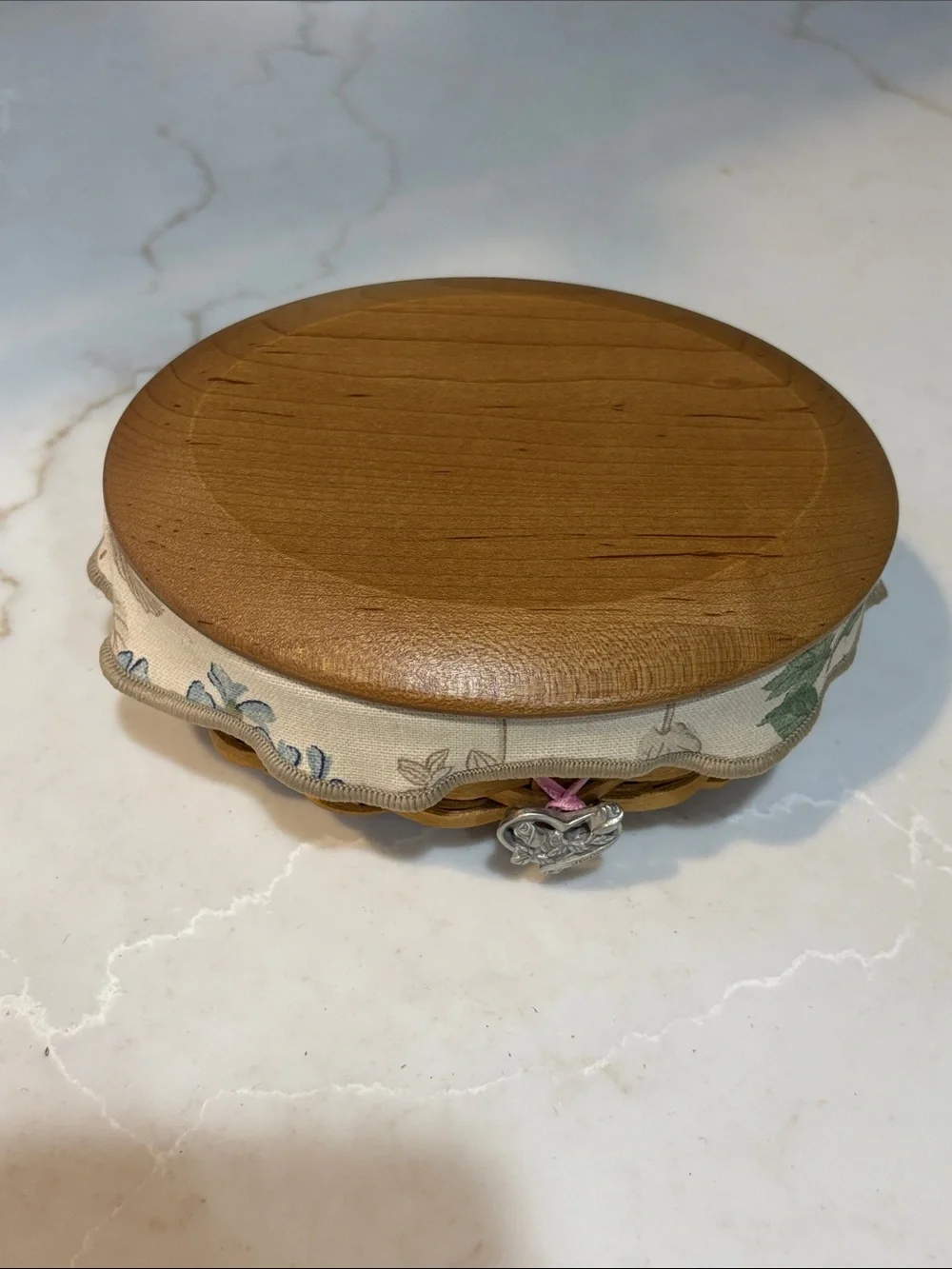 Longaberger 2003 Horizon of Hope Warm Brown Basket With Green Floral Lining
